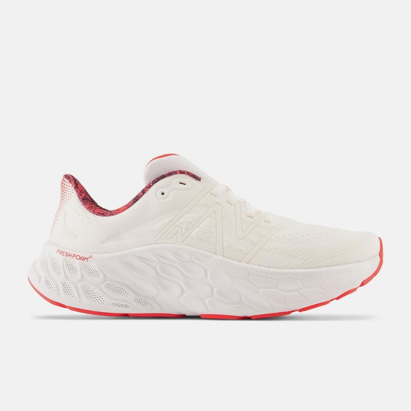 Zapatillas Para Caminar New Balance NYC Marathon Fresh Foam X More V4 Hombre Blancas Rojas | EC 1821RW