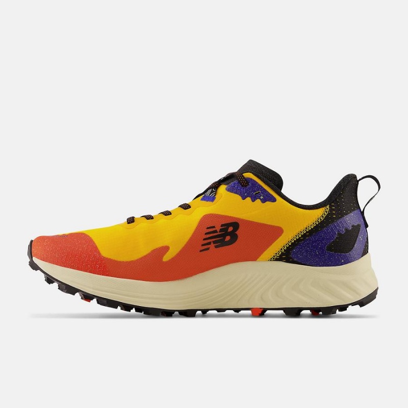 Zapatillas de Senderismo New Balance FuelCell Summit Unknown v3 Hombre Naranjas | EC 1876UT